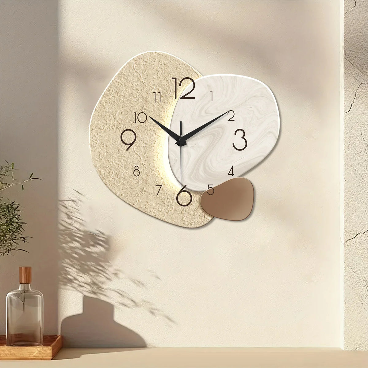 Stone-Look Silent Wall Clock – 11.7 in (29.7 cm) / 13.7 in (34.7 cm) / 15.6 in (39.5 cm)