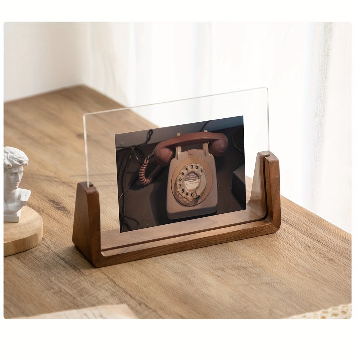 Wood & Acrylic Tabletop Photo Frame – Horizontal / Walnut